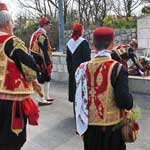 Dubrovaki primorski svatovi, Uskrs u Primorju, Gromaa, polaganje vijenaca